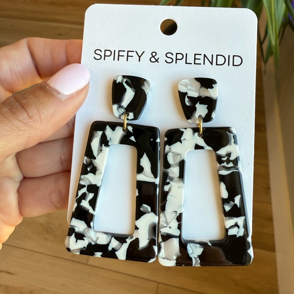 Spiffy & Splendid Jewelry - 🍒 2/$20 - Black and White Acrylic Earrings